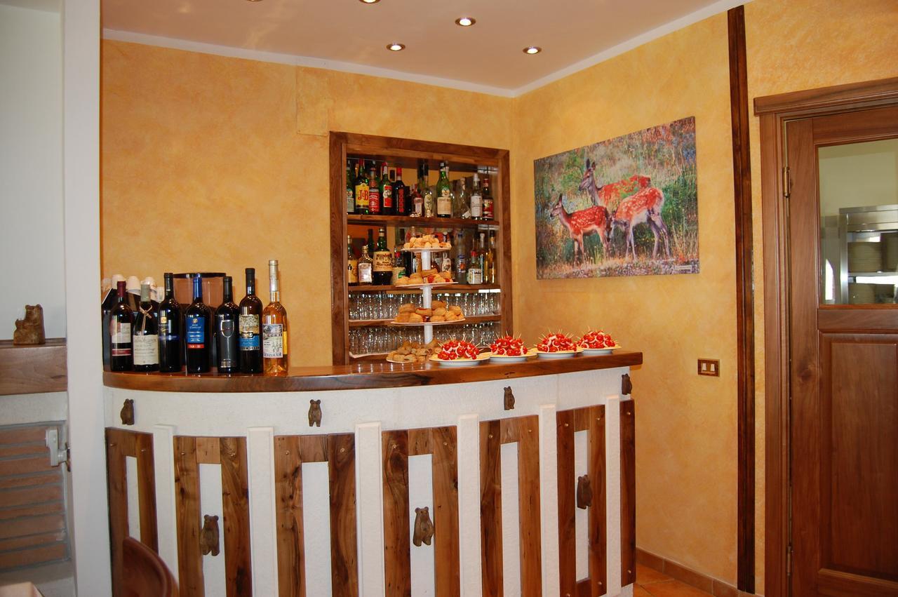 B&B La Tana Dell'Orso Villalago Exterior foto